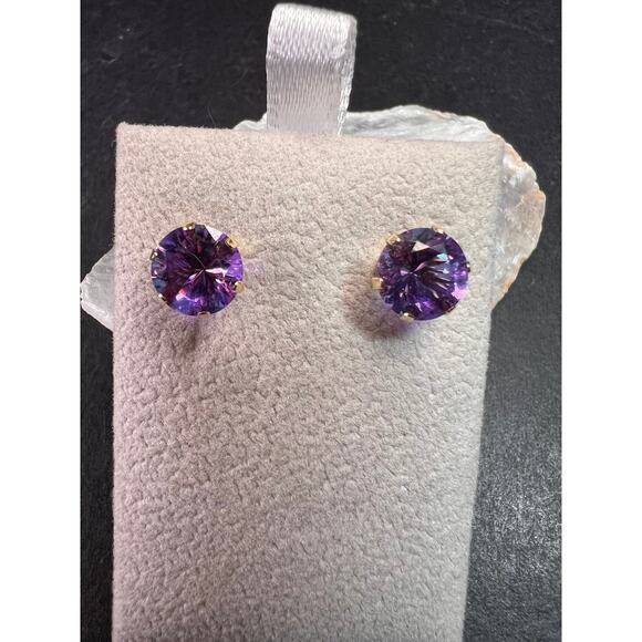 14K Yellow Gold Color Shift CZ Stud Earrings 8.2mm - Picture 5 of 16